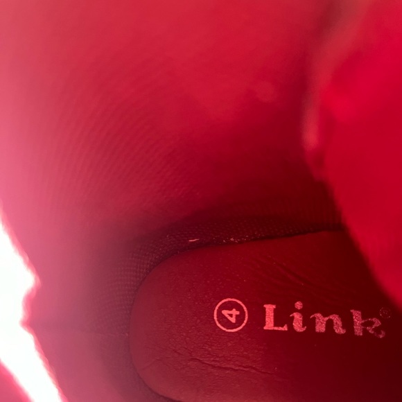 Link Toddler Girl Brown Boots. Size 4. Side zipper closure. Lace Ups. - Picture 5 of 5